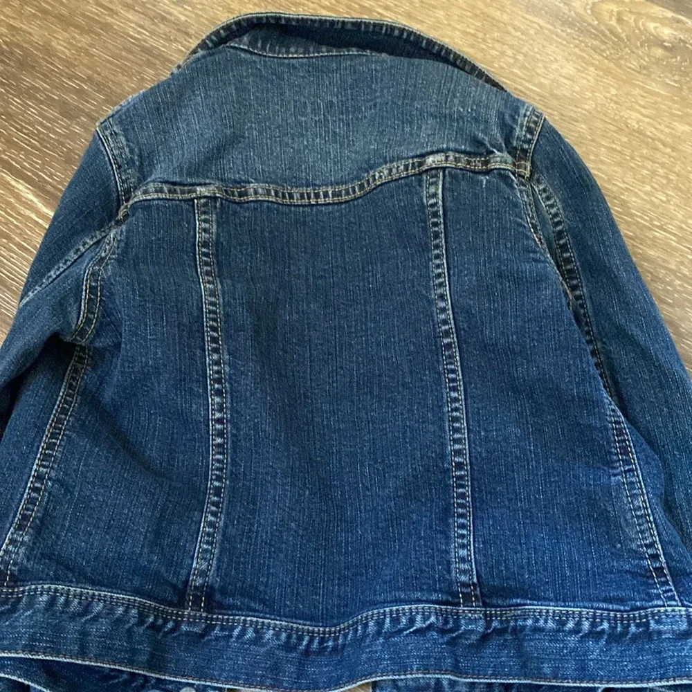 Gap jean jacket Kids size large